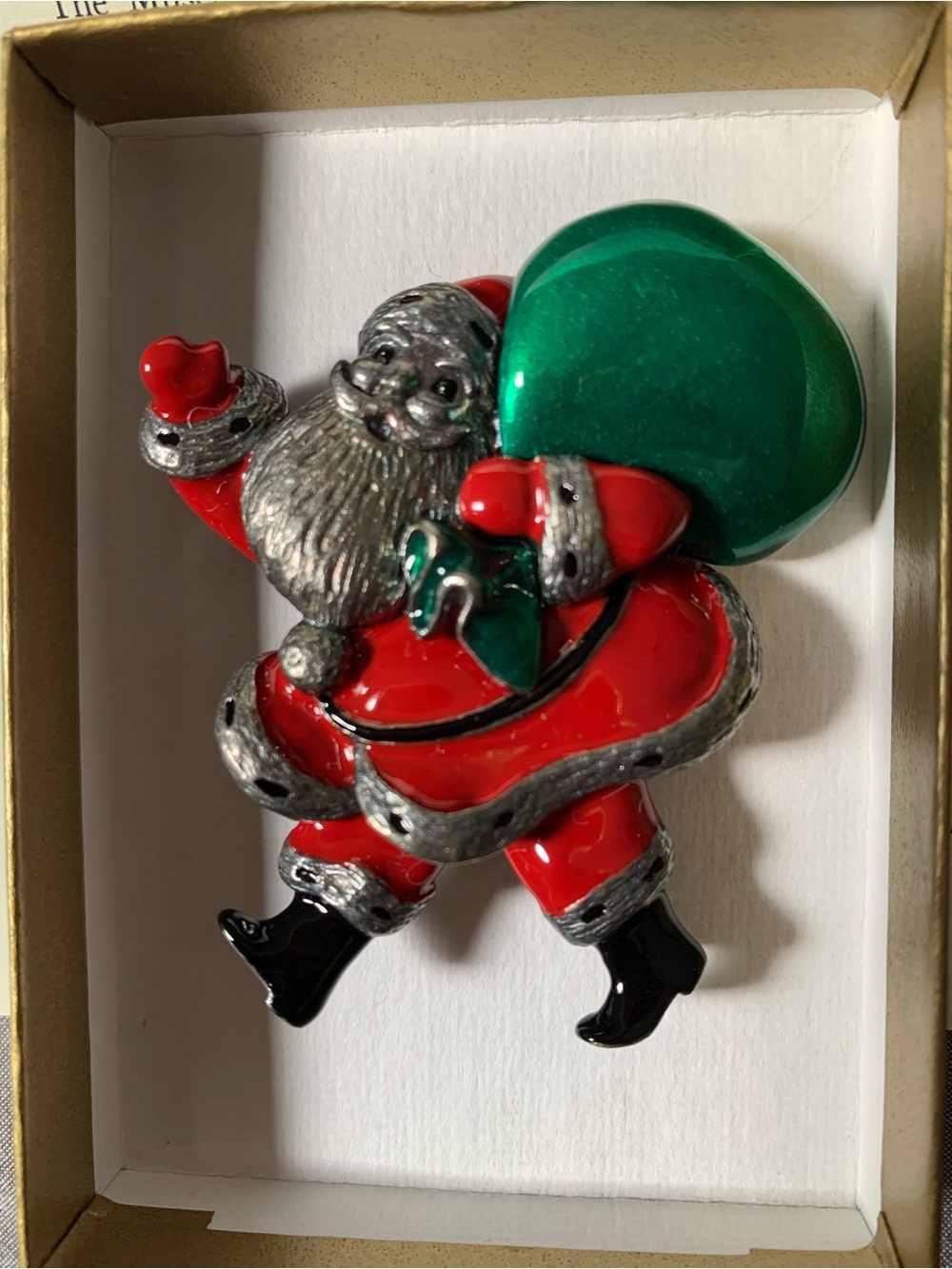 Santa brooch from NY Metropolitan Museum of Art 1990’s NWOT